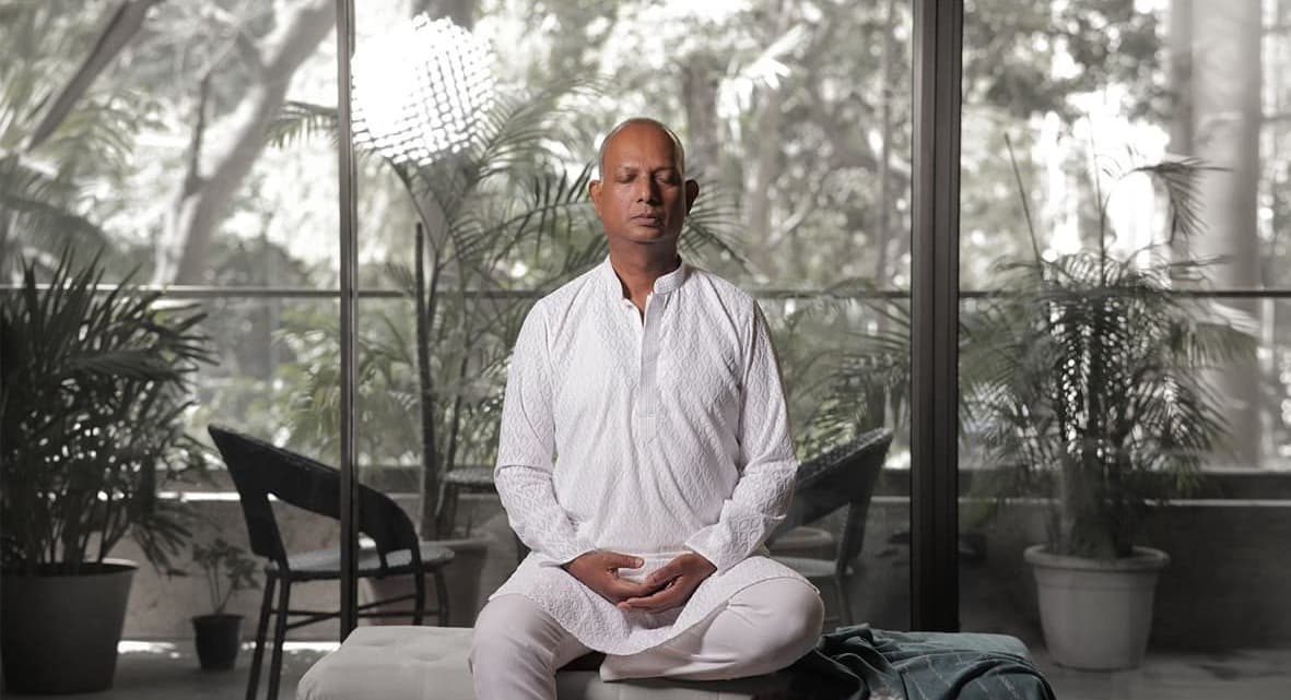 Master Minood in meditation
